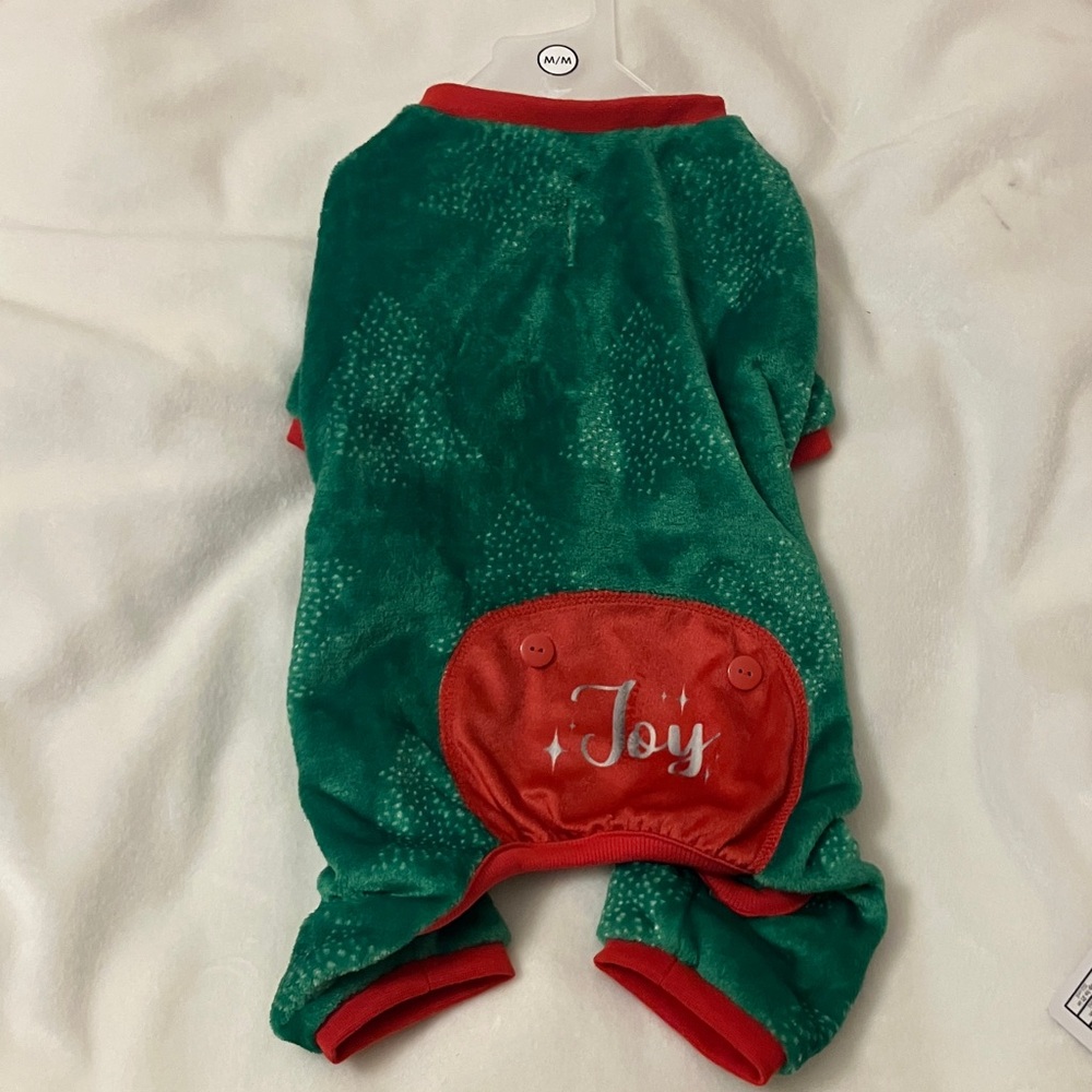 NWT Green w/ red trim Joy pet pajama w/ Velcro opening size medium 18” long